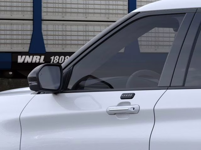 2026 Space White Metallic Ford Explorer Platinum 4X4 SUV