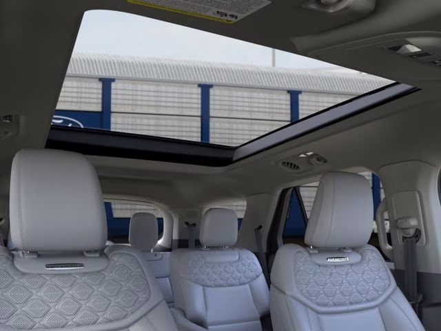 2026 Space White Metallic Ford Explorer Platinum 4X4 SUV