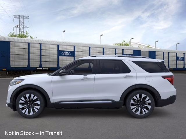 2026 Space White Metallic Ford Explorer Platinum 4X4 SUV