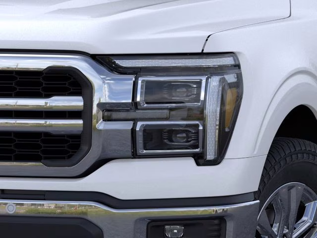 2026 Star White Metallic Tri-Coat Ford F-150 Lariat 4X4 Truck