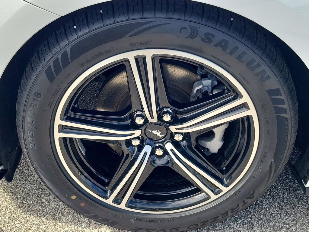 2024 Oxford White Ford Mustang EcoBoost Premium RWD Convertible