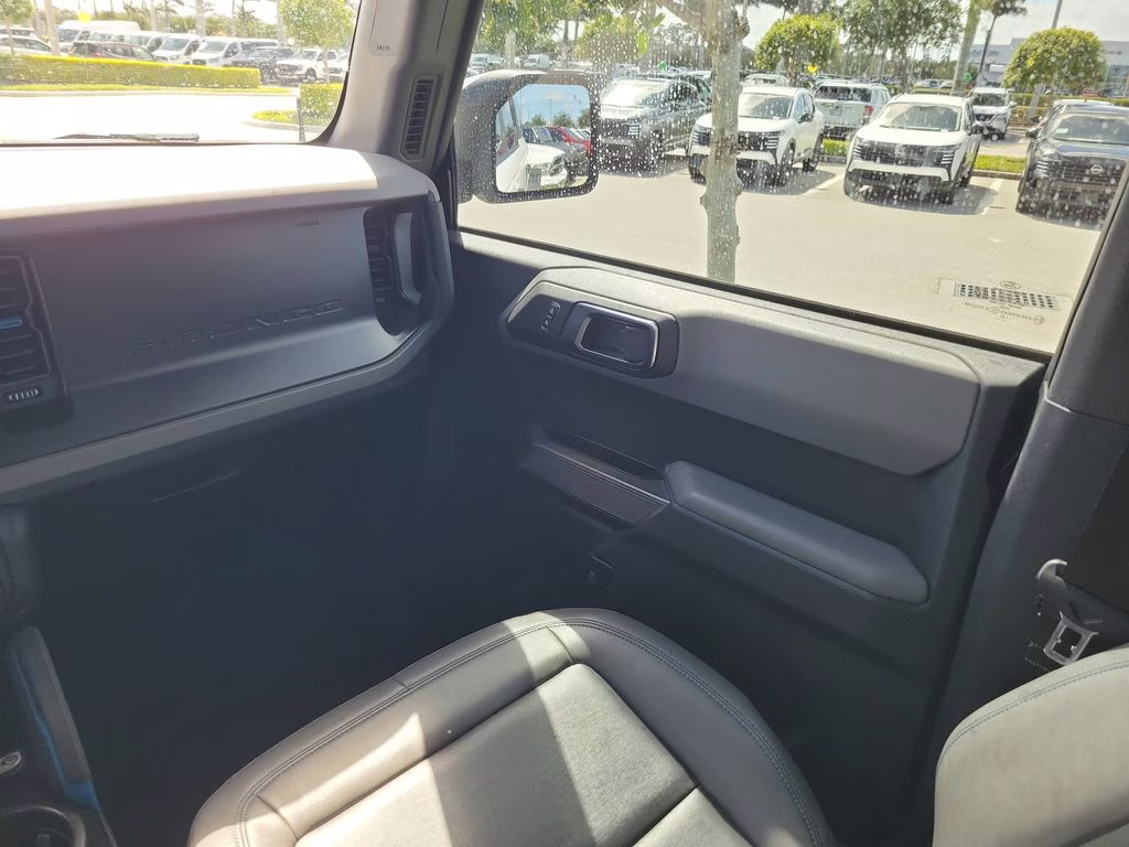 2021 Oxford White Ford Bronco Black Diamond 4X4 SUV