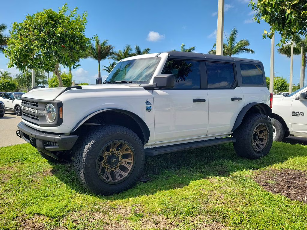 2021 Oxford White Ford Bronco Black Diamond 4X4 SUV