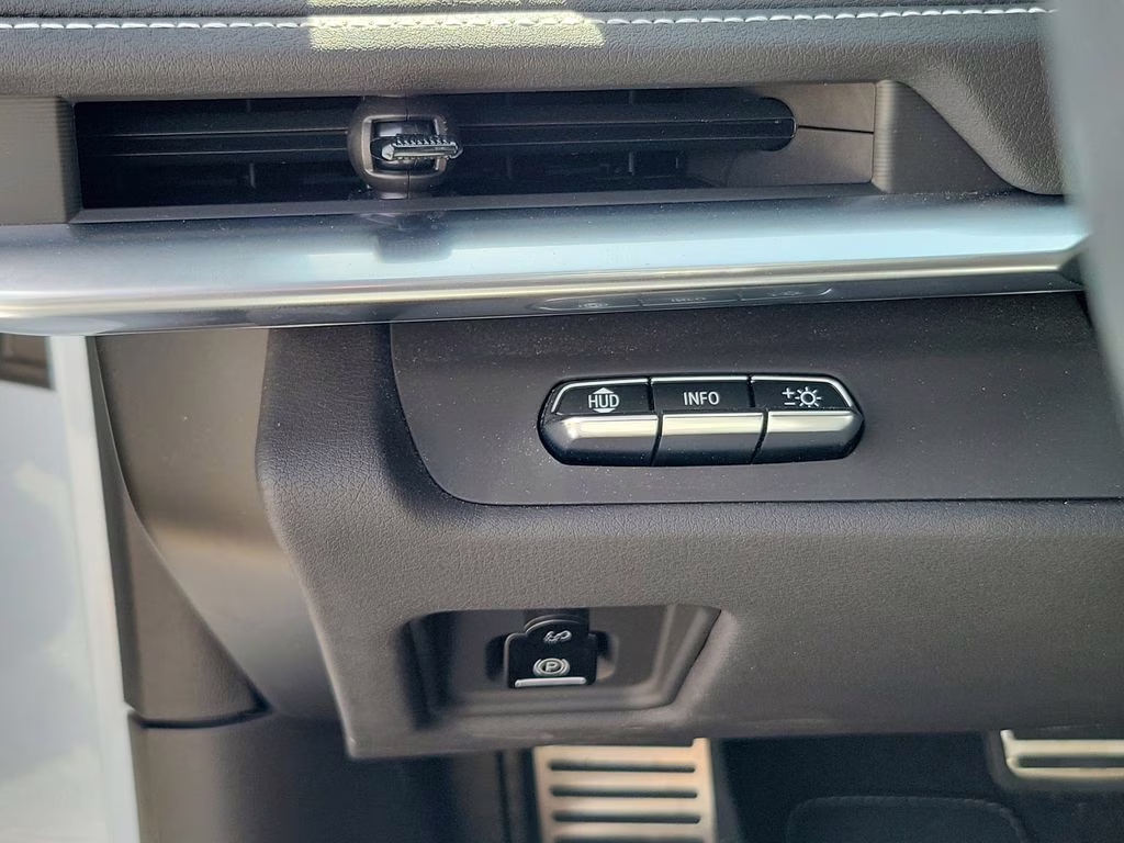 2024 Ceramic White Chevrolet Corvette Stingray RWD Coupe