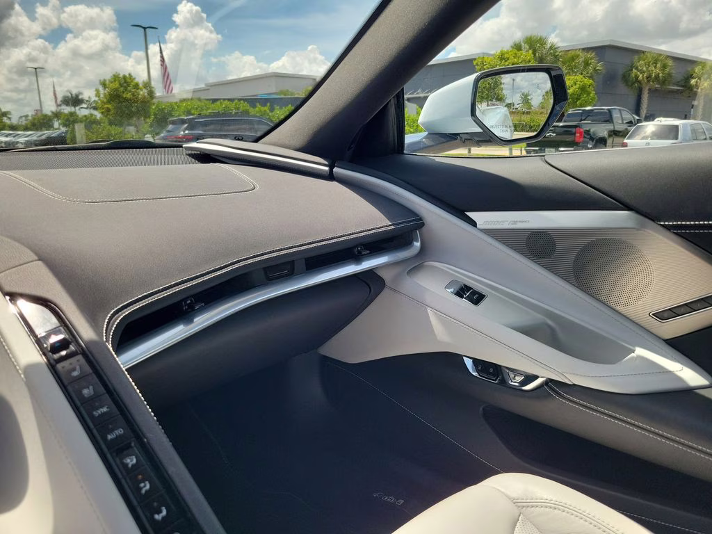 2024 Ceramic White Chevrolet Corvette Stingray RWD Coupe