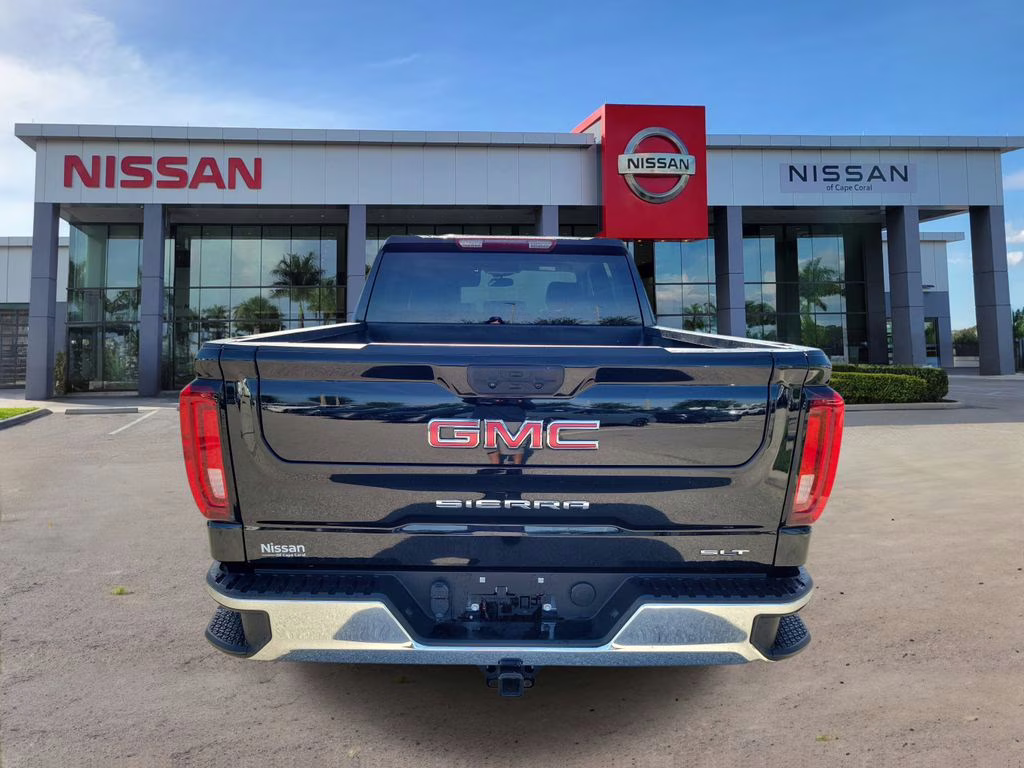 2025 Onyx Black GMC Sierra 1500 SLT 4X4 Truck