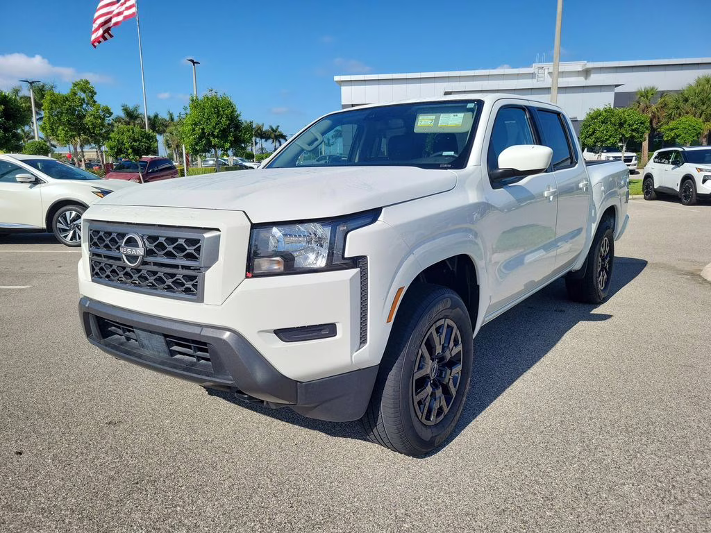 2023 Glacier White Nissan Frontier SV 4X4 Truck