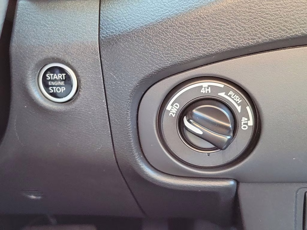 2023 Glacier White Nissan Frontier SV 4X4 Truck