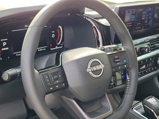 2026 White / Black Nissan Pathfinder Platinum FWD SUV