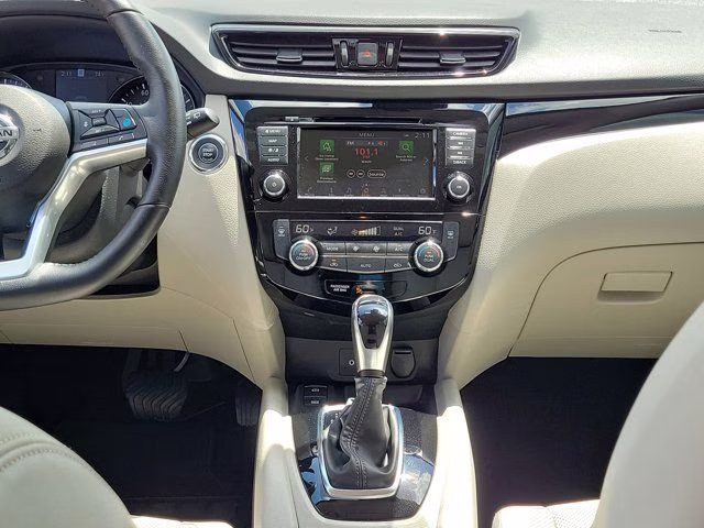 2022 Pearl Metallic Nissan Rogue Sport SL AWD SUV