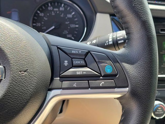 2022 Pearl Metallic Nissan Rogue Sport SL AWD SUV