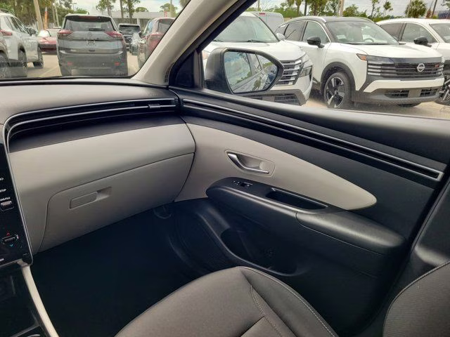 2024 Black Pearl Hyundai Tucson SEL FWD SUV