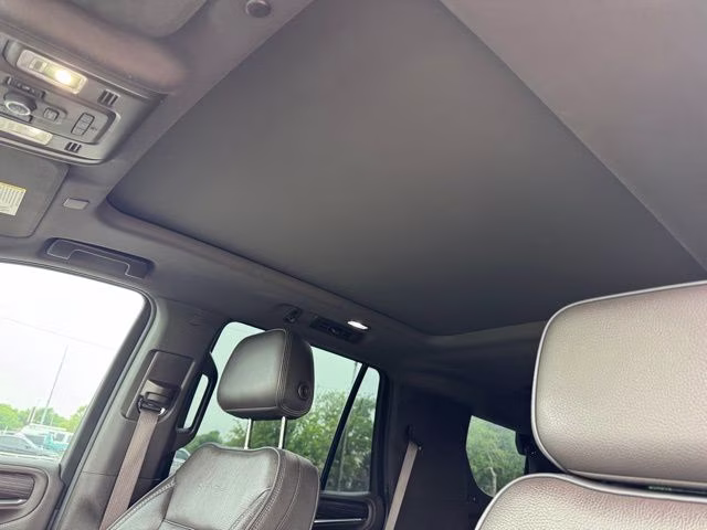 2022 Summit White GMC Yukon Denali 4X4 SUV