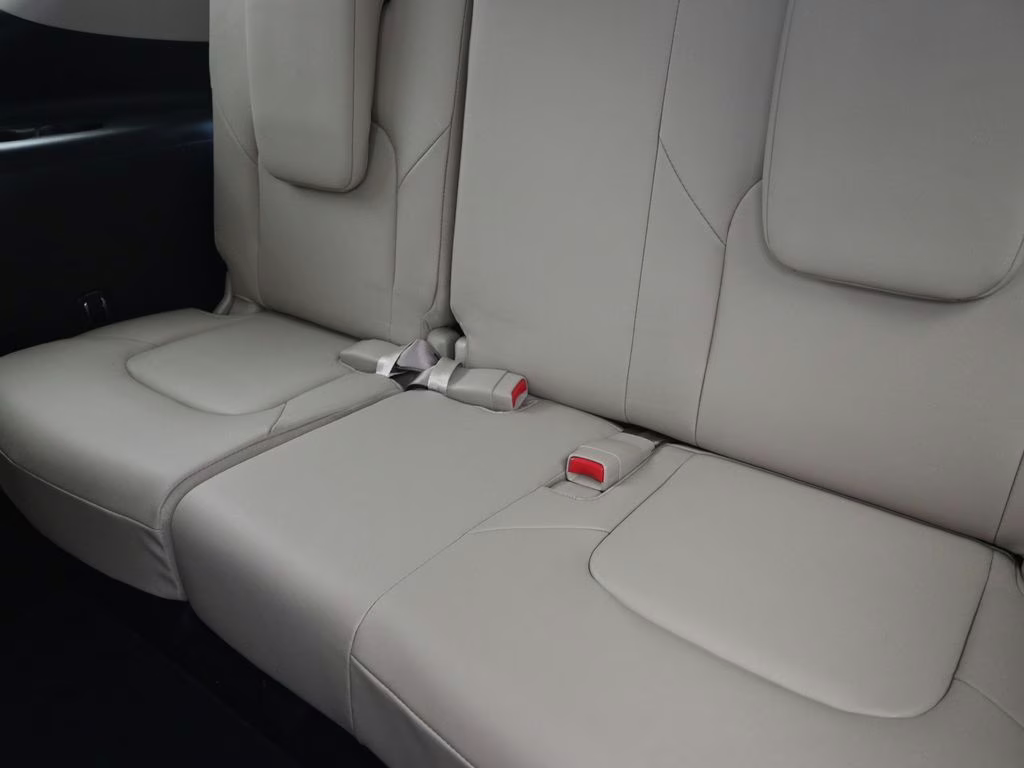 2024 Aspen White Nissan Armada SL RWD SUV