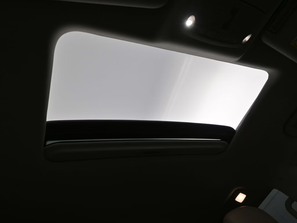 2024 Aspen White Nissan Armada SL RWD SUV