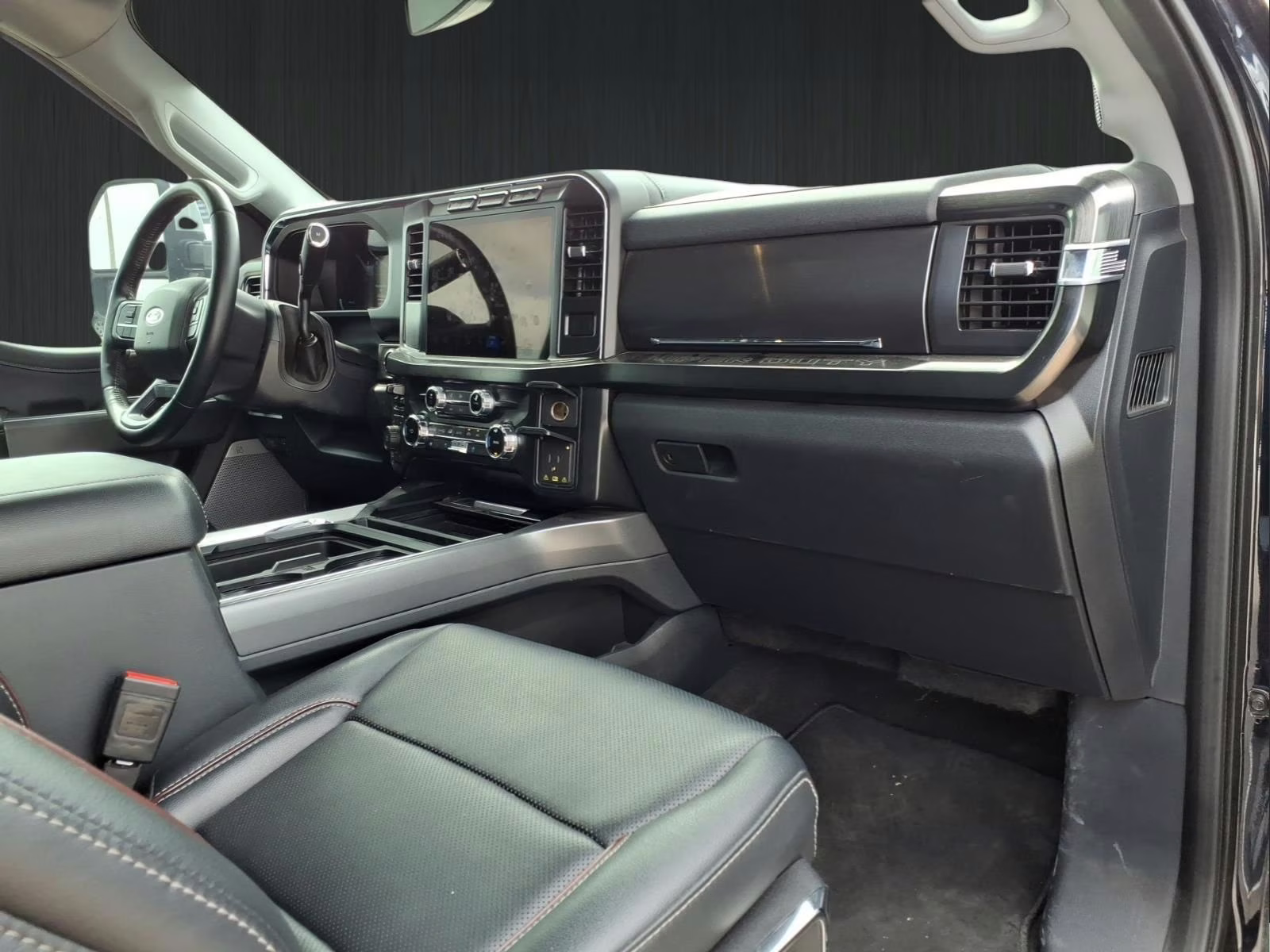 2024 Blue Metallic Ford Super Duty F-250 SRW Lariat 4X4 Truck