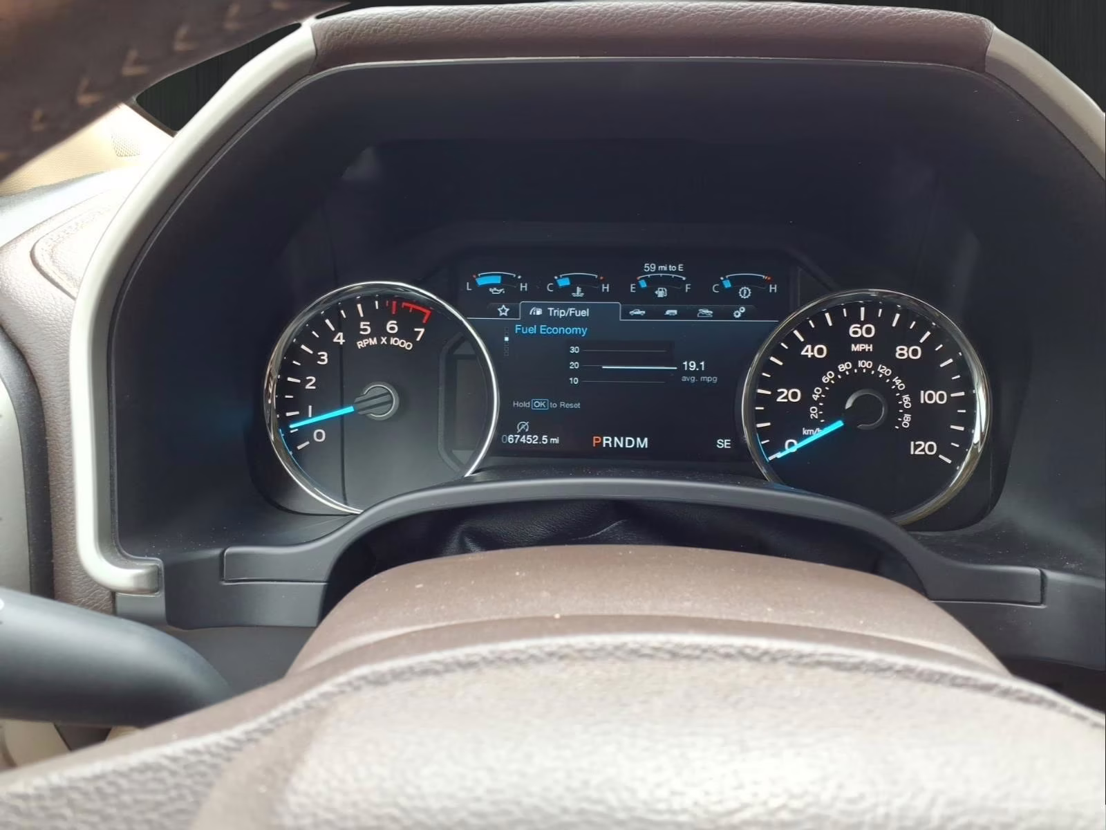 2019 White Platinum Ford F-150 Lariat 4X4 Truck
