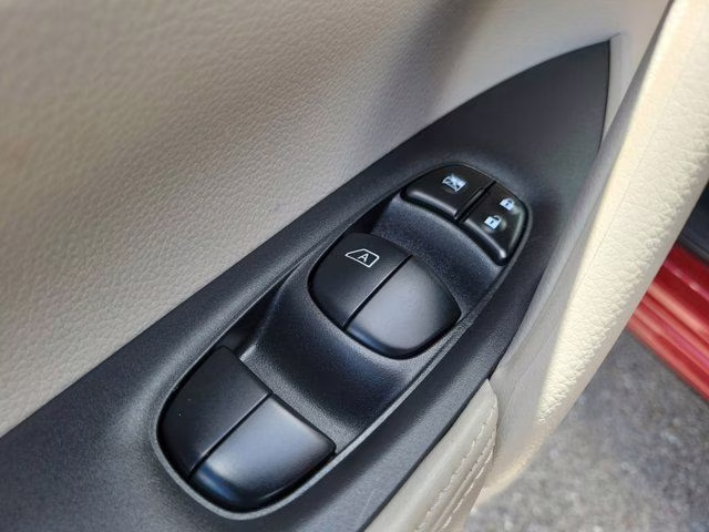 2022 Scarlet Ember Pearl Metallic Nissan Rogue Sport SL AWD SUV