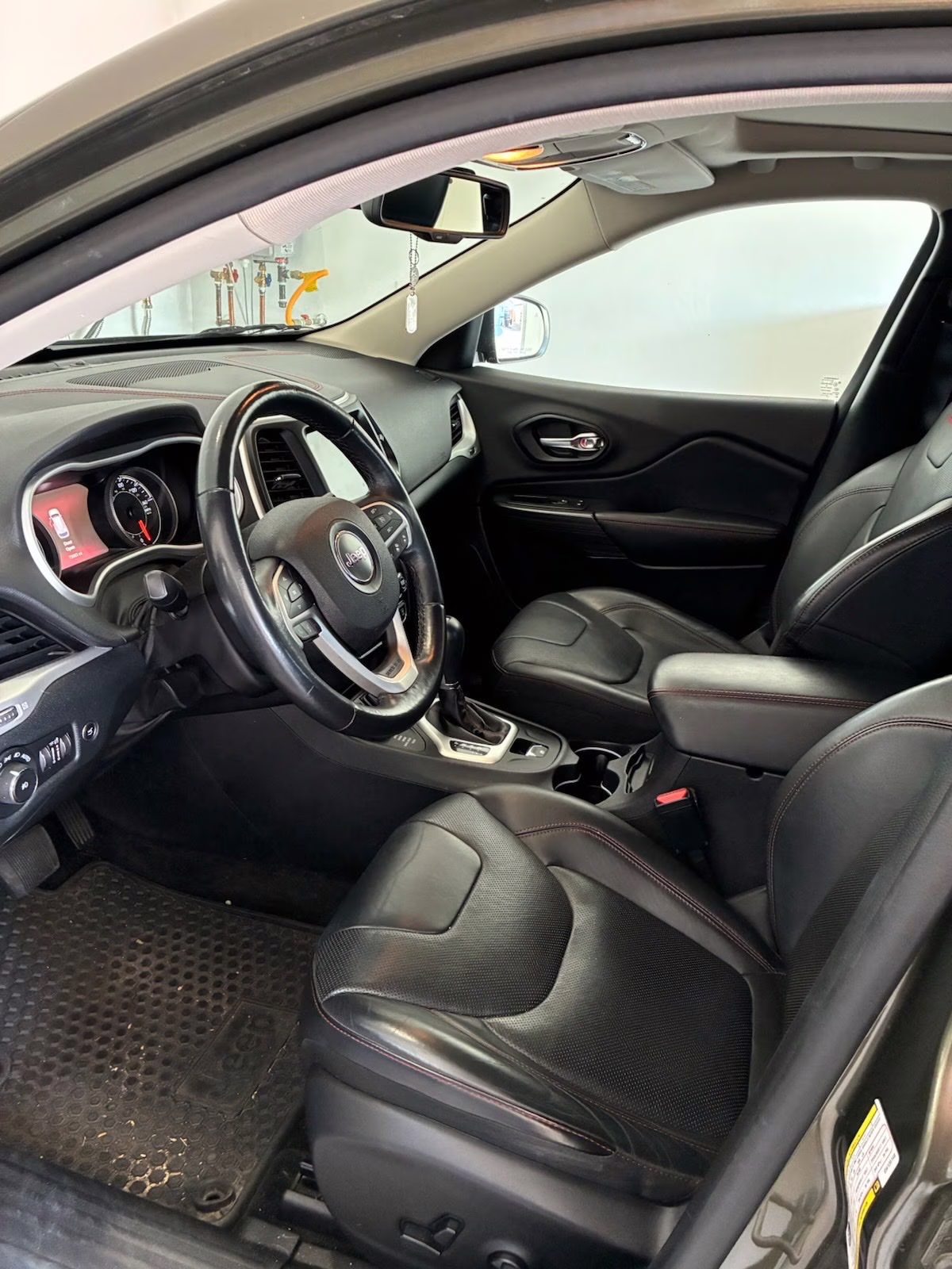 2016 Eco Green Pearlcoat Jeep Cherokee Trailhawk 4X4 SUV