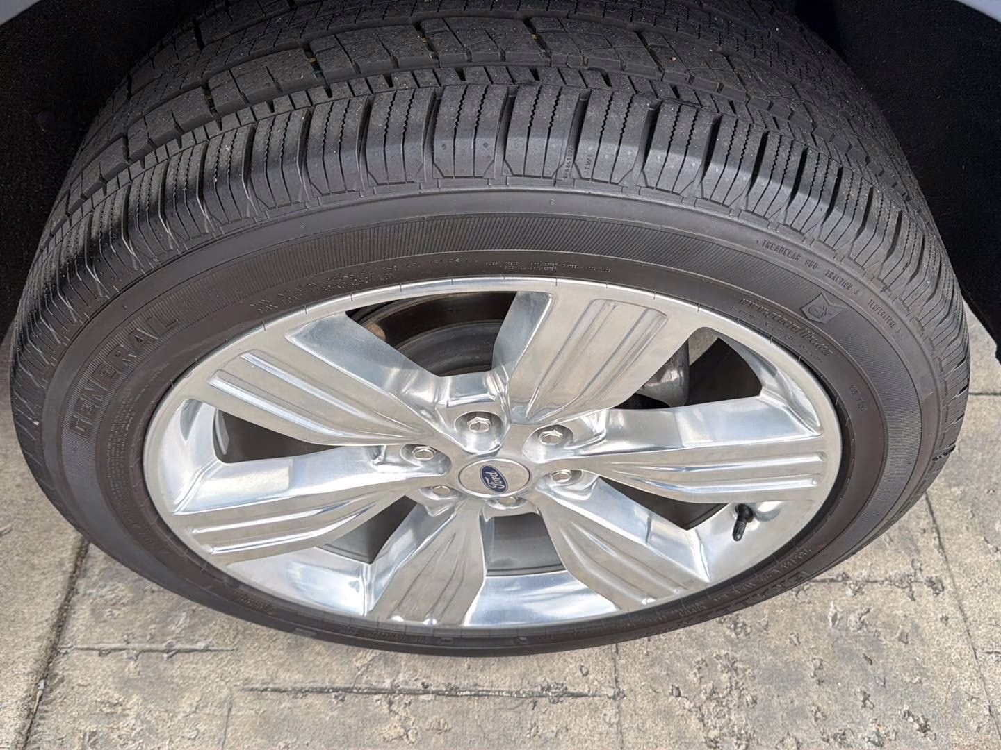 2023 Infinite Blue Metallic Tinted Clearcoat Ford Expedition Platinum 4X4 SUV