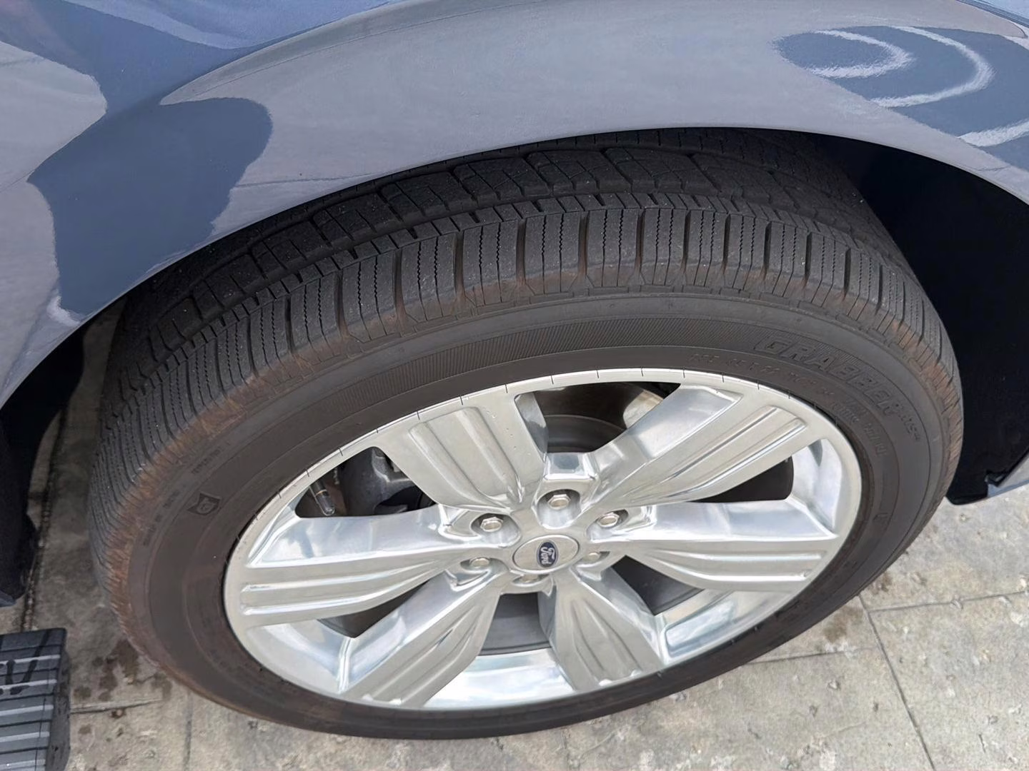 2023 Infinite Blue Metallic Tinted Clearcoat Ford Expedition Platinum 4X4 SUV