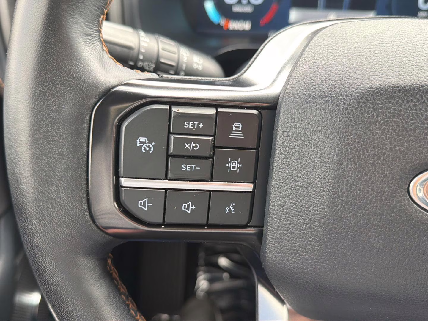 2023 Infinite Blue Metallic Tinted Clearcoat Ford Expedition Platinum 4X4 SUV