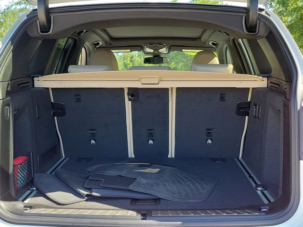 2019 Alpine White BMW X3 sDrive30i RWD SUV