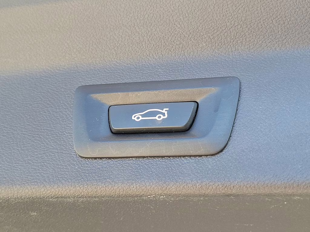 2019 Alpine White BMW X3 sDrive30i RWD SUV