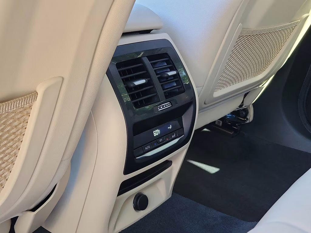 2019 Alpine White BMW X3 sDrive30i RWD SUV