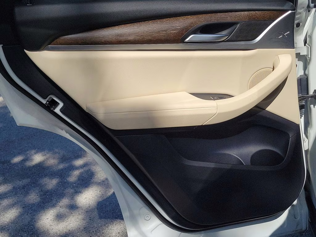 2019 Alpine White BMW X3 sDrive30i RWD SUV