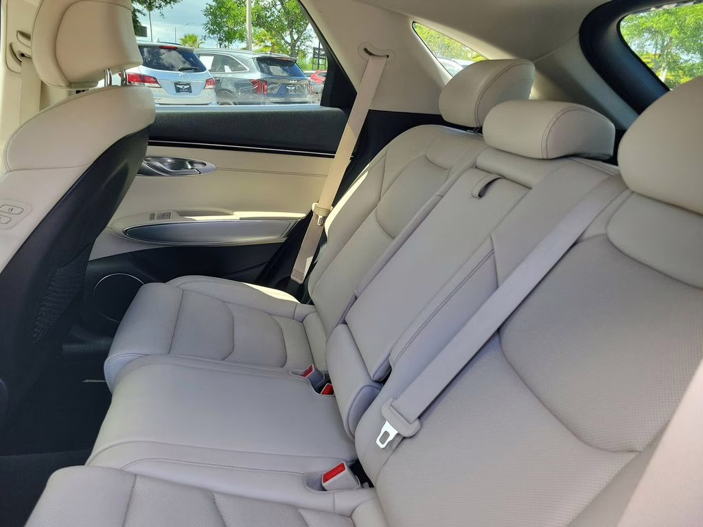 2023 Cardiff Green Genesis GV70 2.5T AWD SUV