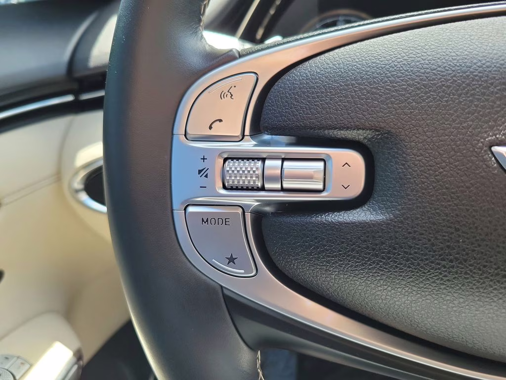 2023 Cardiff Green Genesis GV70 2.5T AWD SUV