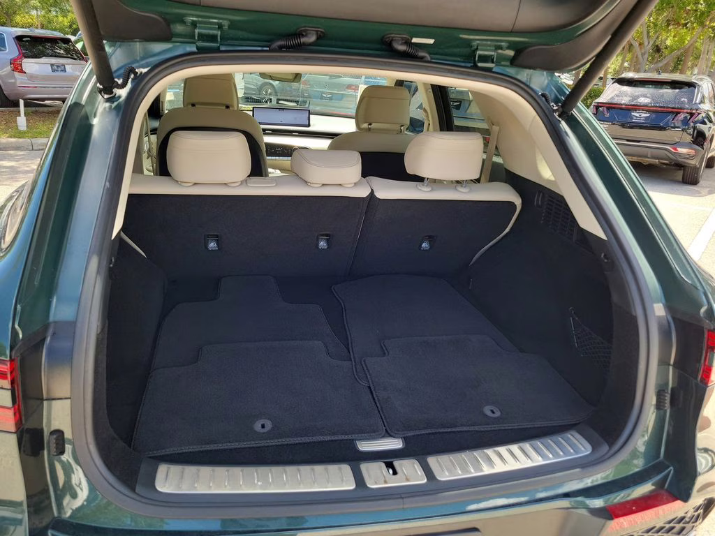 2023 Cardiff Green Genesis GV70 2.5T AWD SUV