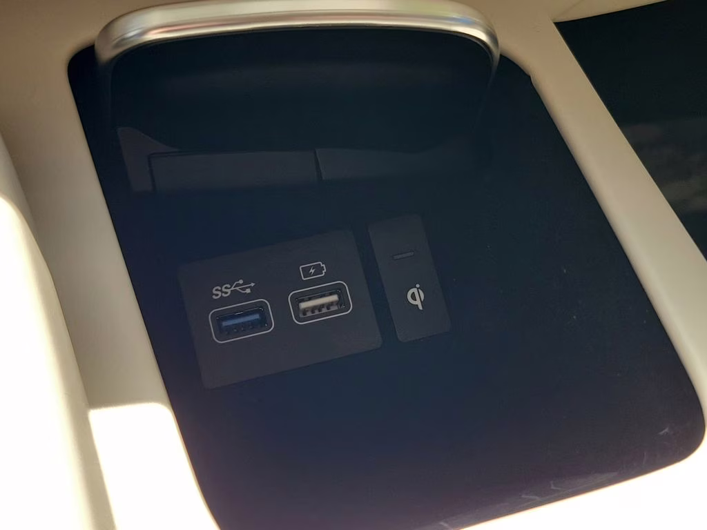 2023 Cardiff Green Genesis GV70 2.5T AWD SUV