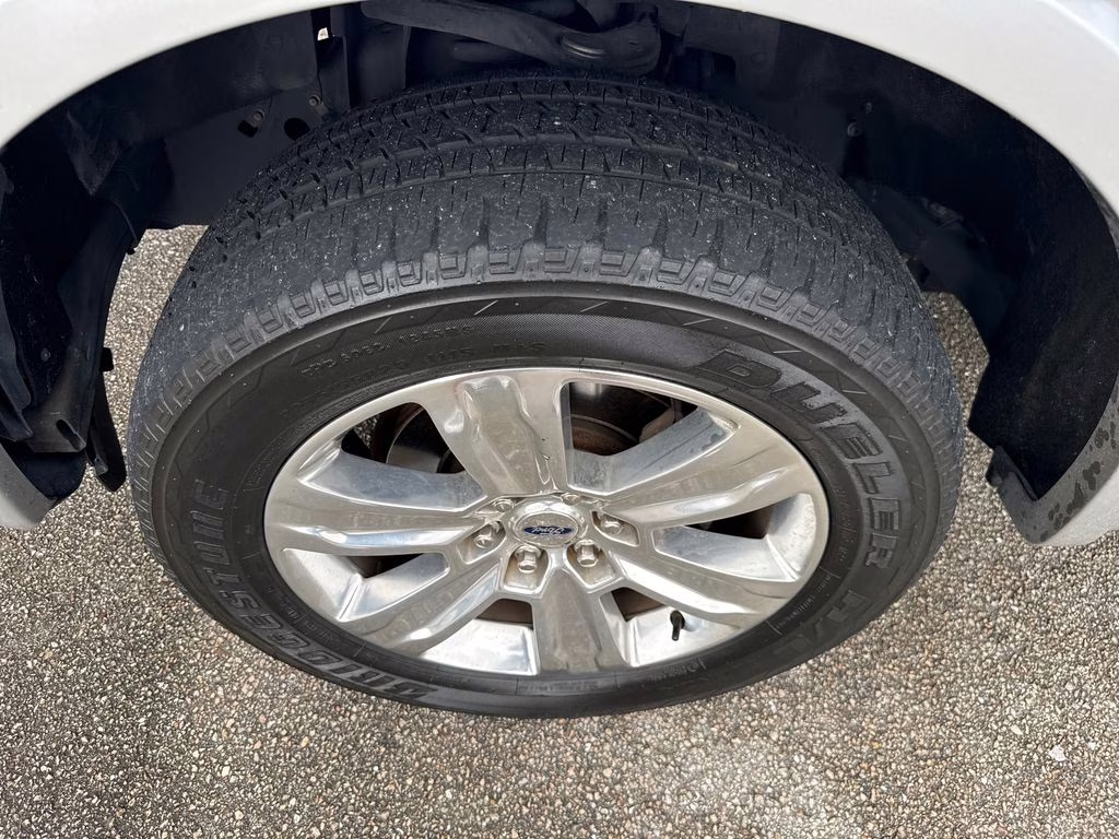 2016 Ingot Silver Metallic Ford F-150 Platinum 4X4 Truck