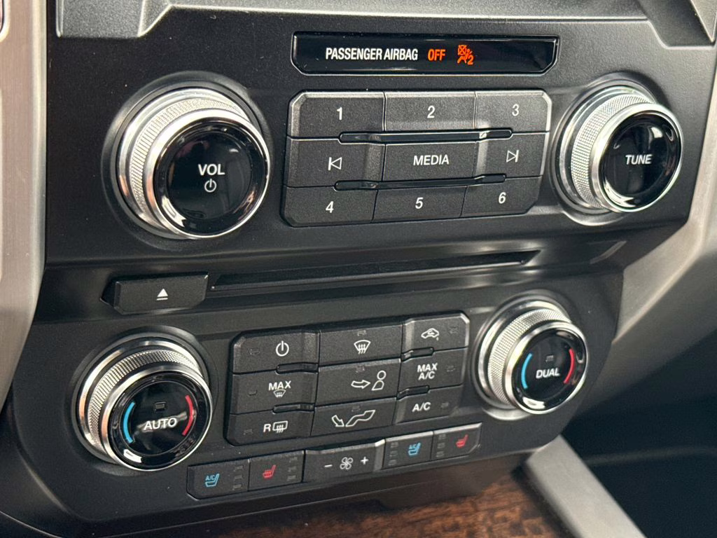 2016 Ingot Silver Metallic Ford F-150 Platinum 4X4 Truck