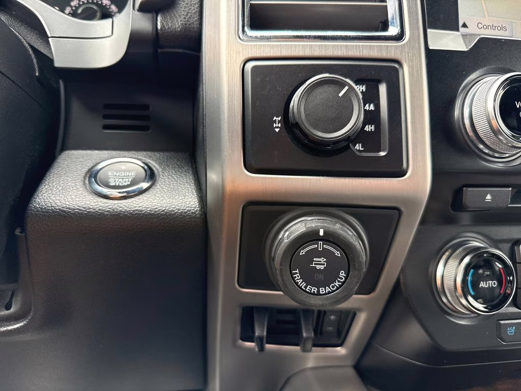 2016 Ingot Silver Metallic Ford F-150 Platinum 4X4 Truck