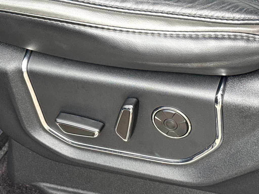 2016 Ingot Silver Metallic Ford F-150 Platinum 4X4 Truck