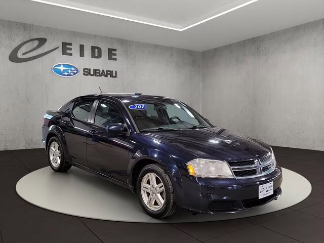 2011 Blackberry Pearlcoat Dodge Avenger Mainstreet FWD Sedan