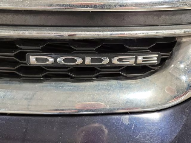 2011 Blackberry Pearlcoat Dodge Avenger Mainstreet FWD Sedan