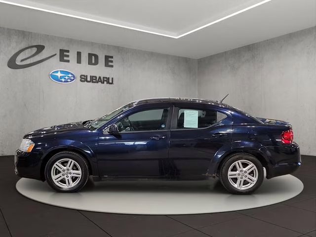 2011 Blackberry Pearlcoat Dodge Avenger Mainstreet FWD Sedan