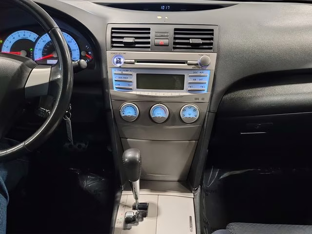 2010 Blue Ribbon Metallic Toyota Camry SE FWD Sedan