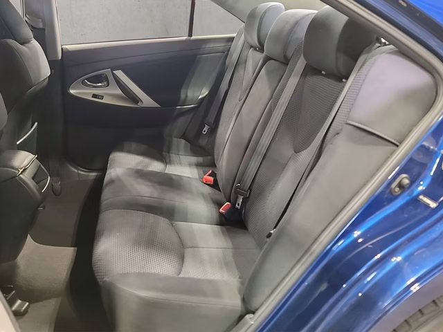 2010 Blue Ribbon Metallic Toyota Camry SE FWD Sedan