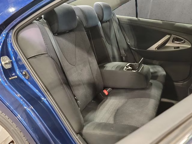 2010 Blue Ribbon Metallic Toyota Camry SE FWD Sedan