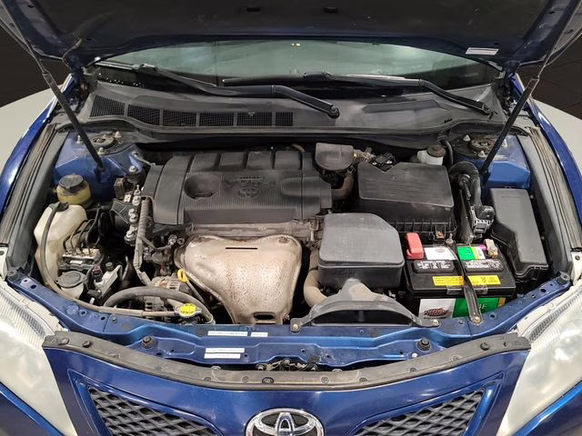 2010 Blue Ribbon Metallic Toyota Camry SE FWD Sedan