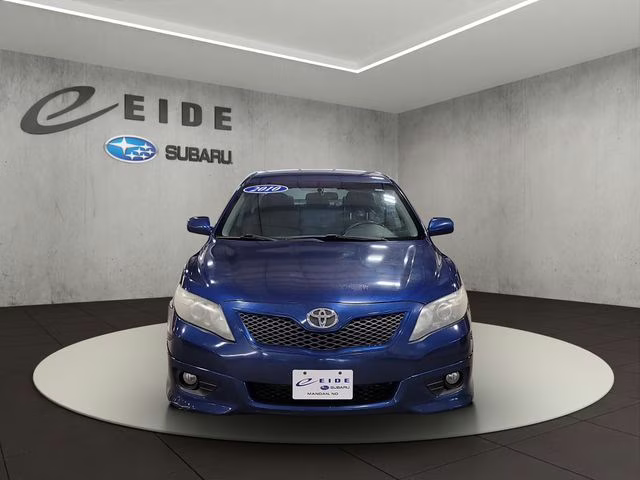 2010 Blue Ribbon Metallic Toyota Camry SE FWD Sedan