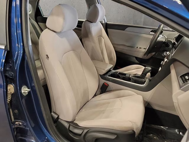 2018 Lakeside Blue Hyundai Sonata SE FWD Sedan