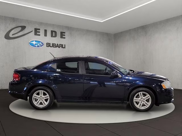 2011 Blackberry Pearlcoat Dodge Avenger Mainstreet FWD Sedan