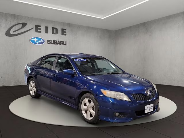 2010 Blue Ribbon Metallic Toyota Camry SE FWD Sedan