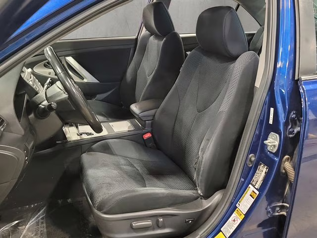 2010 Blue Ribbon Metallic Toyota Camry SE FWD Sedan